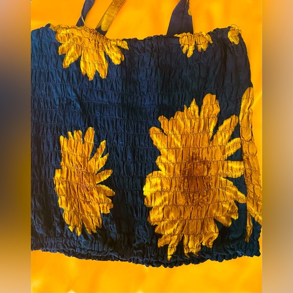 2 Tops—Size Small Boho Stretchy Floral Print & Royal Blue Stretchy Tank - Picture 6 of 10